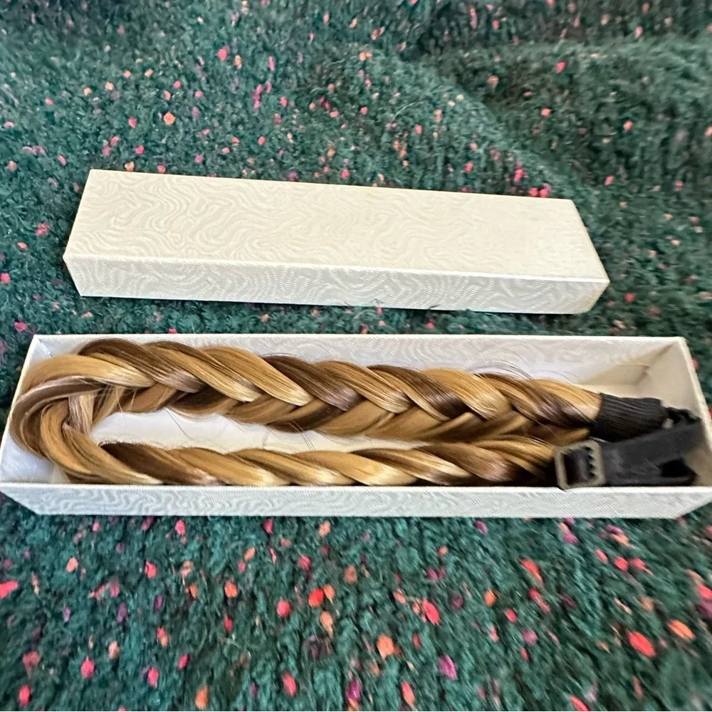 ‼️RARE‼️🎸Madison Braids🎸🔥NWT🔥LULU Two Strand Braided Headband (No Longer Avila)
